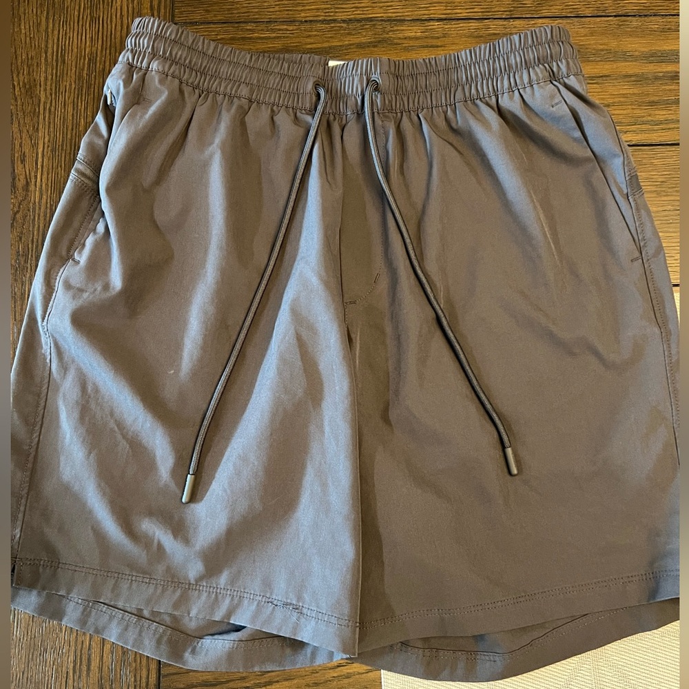 DKNY Men's Gray Workout Shorts